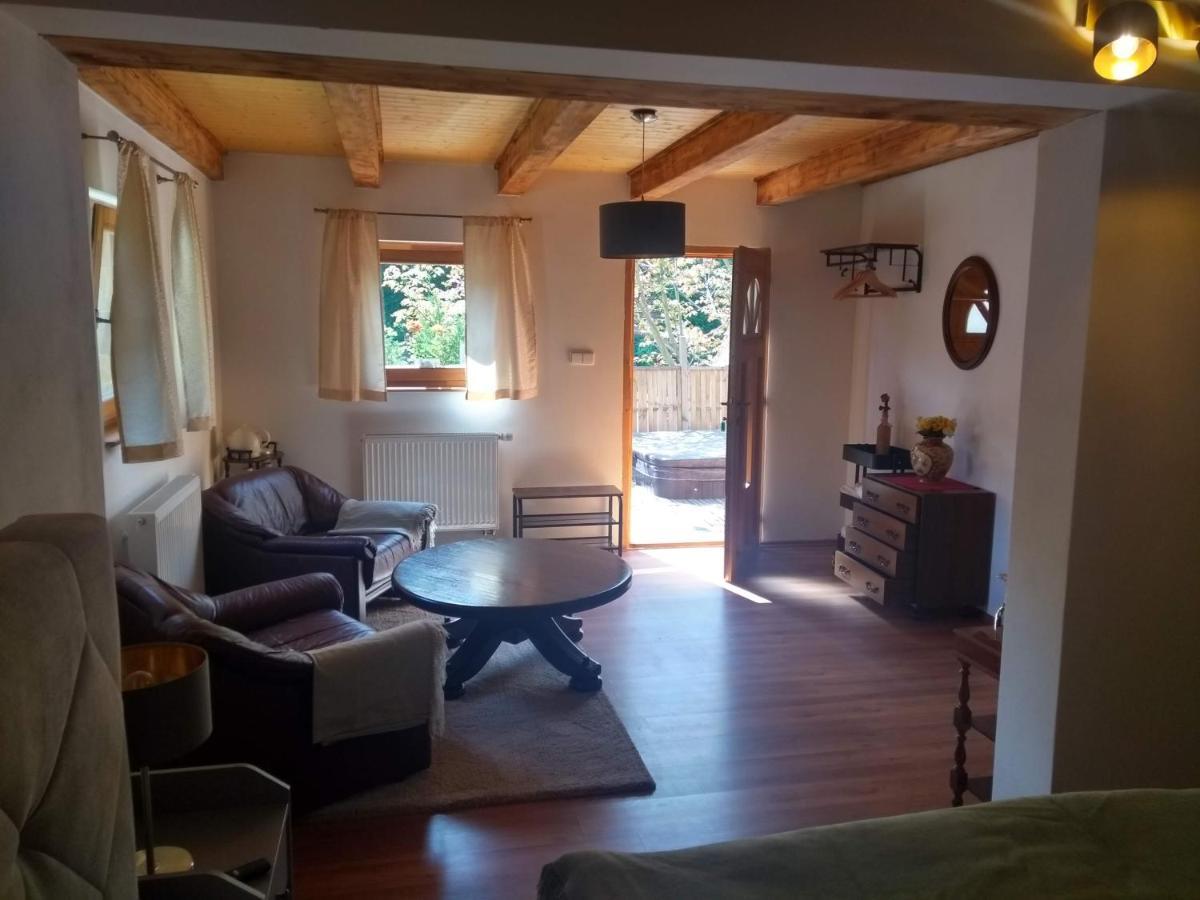 Stodola-Soukromy Apartman Pro Dva S Venkovni Virivkou Karlstejn Luaran gambar